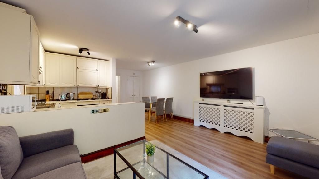 Property photo 3 of 11 6F1561De-21B7-4Ac8-Ae80-4De08650381B.Jpg