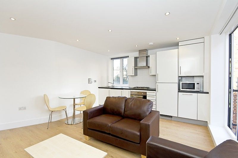 Property photo 2 of 5 Reception