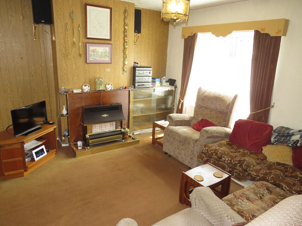 Property photo 2 of 25