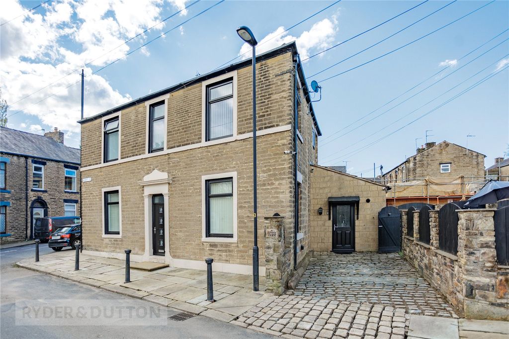 Property photo 1 of 24 Front External
