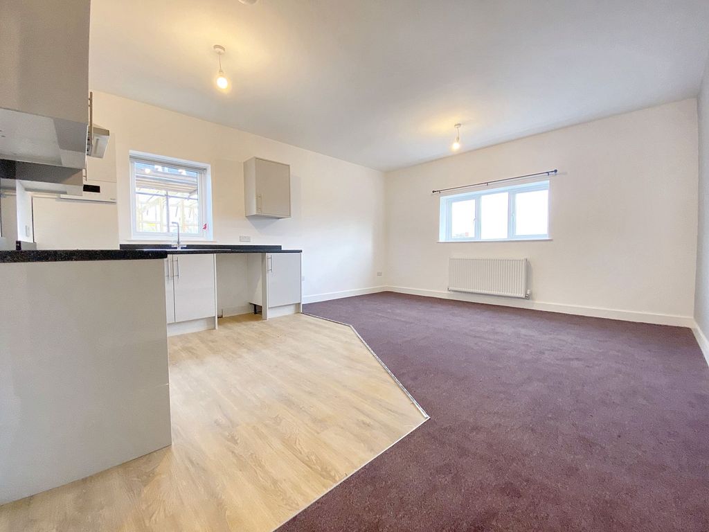 Property photo 2 of 5 Kitchen/Living