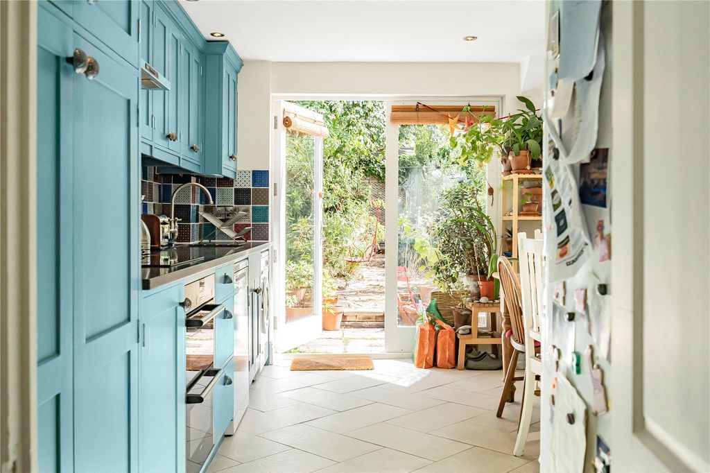 Property photo 3 of 11 Picture No. 23