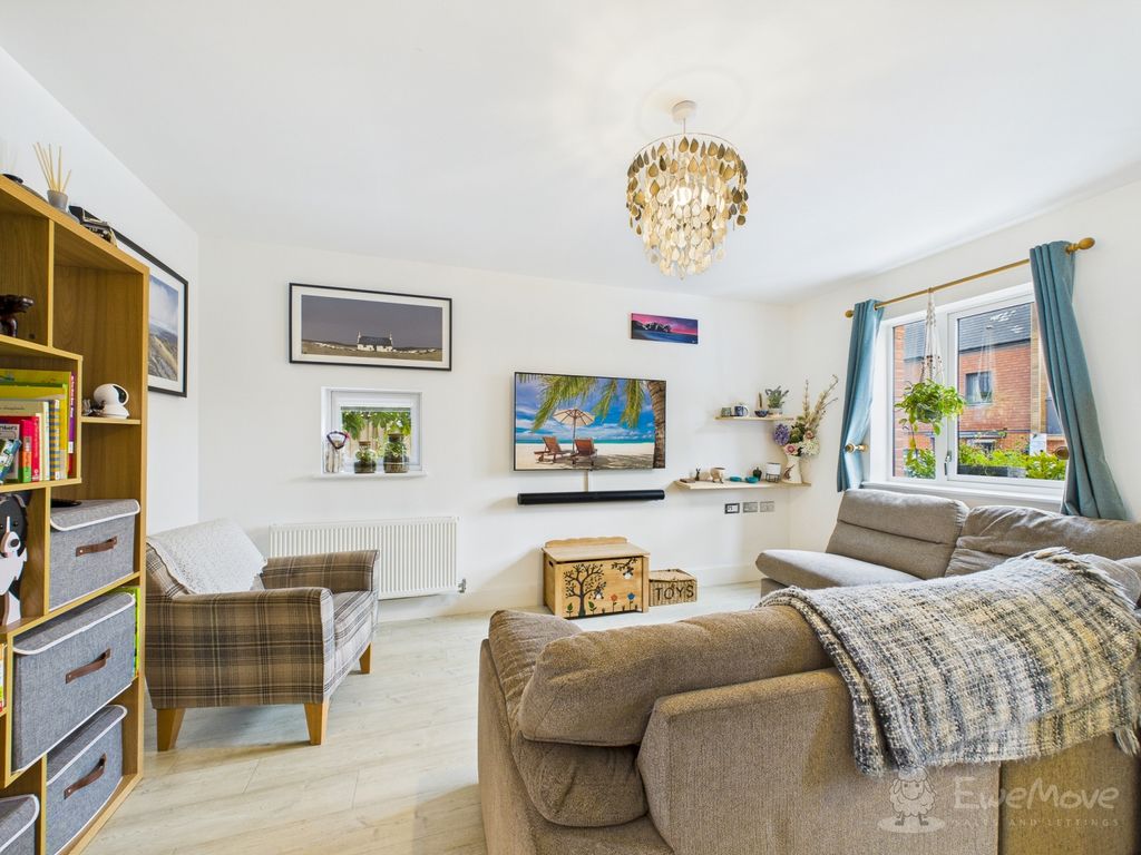 Property photo 2 of 17 Cam03624G0-Pr0185-Still005