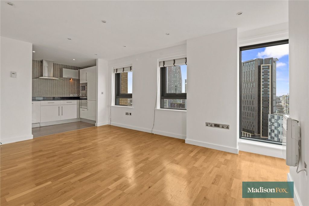 Property photo 2 of 12 Picture No. 03