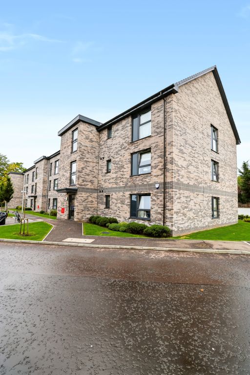 Property photo 1 of 38