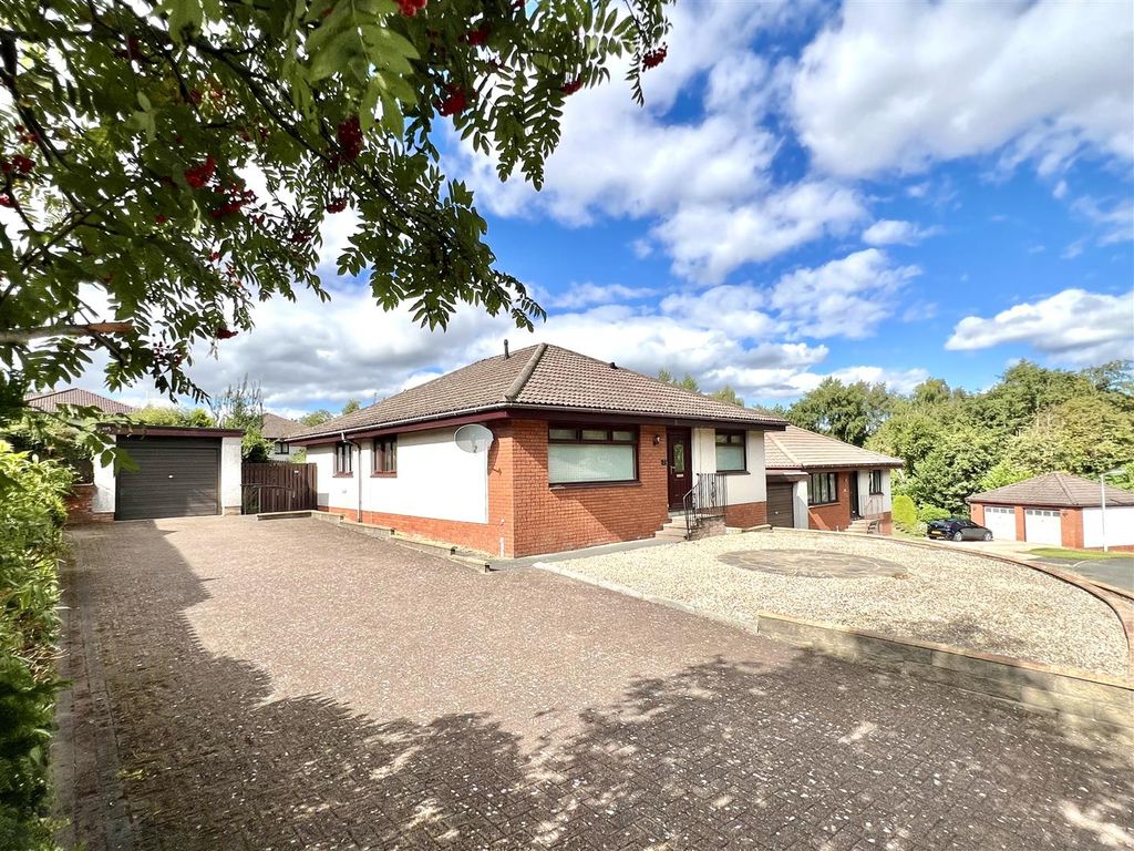 Property photo 3 of 23 Guthrie Court, Glenrothes