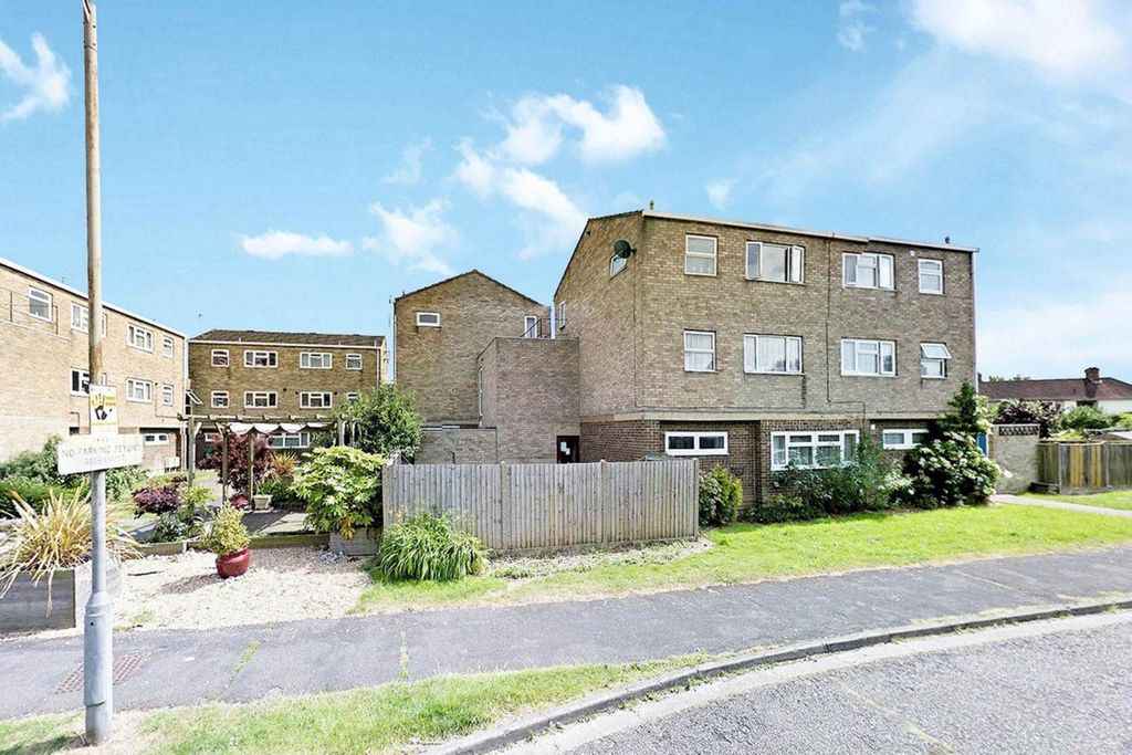 Property photo 1 of 1