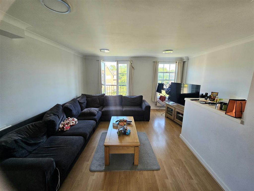 Property photo 2 of 7