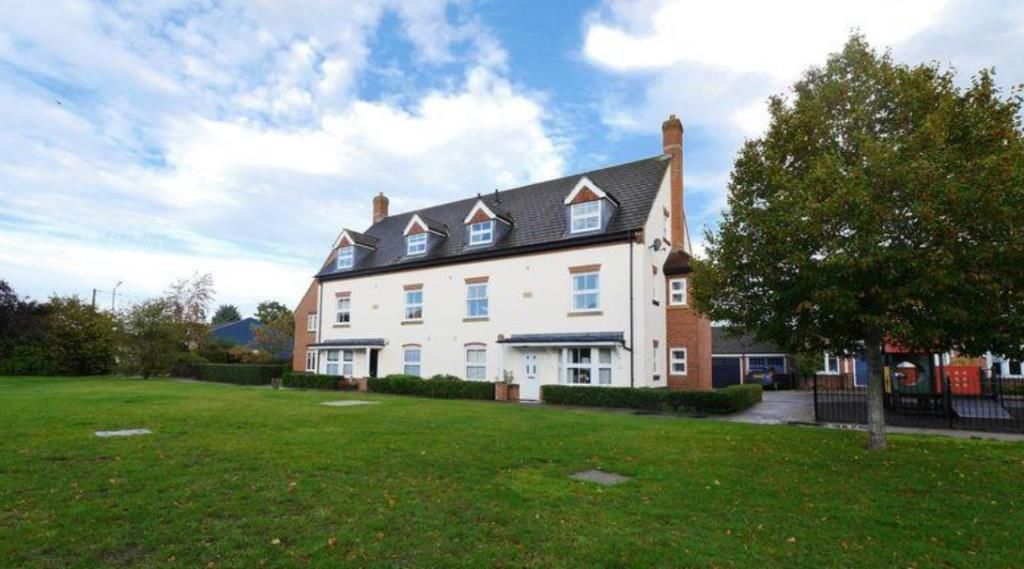 Property photo 3 of 6 External