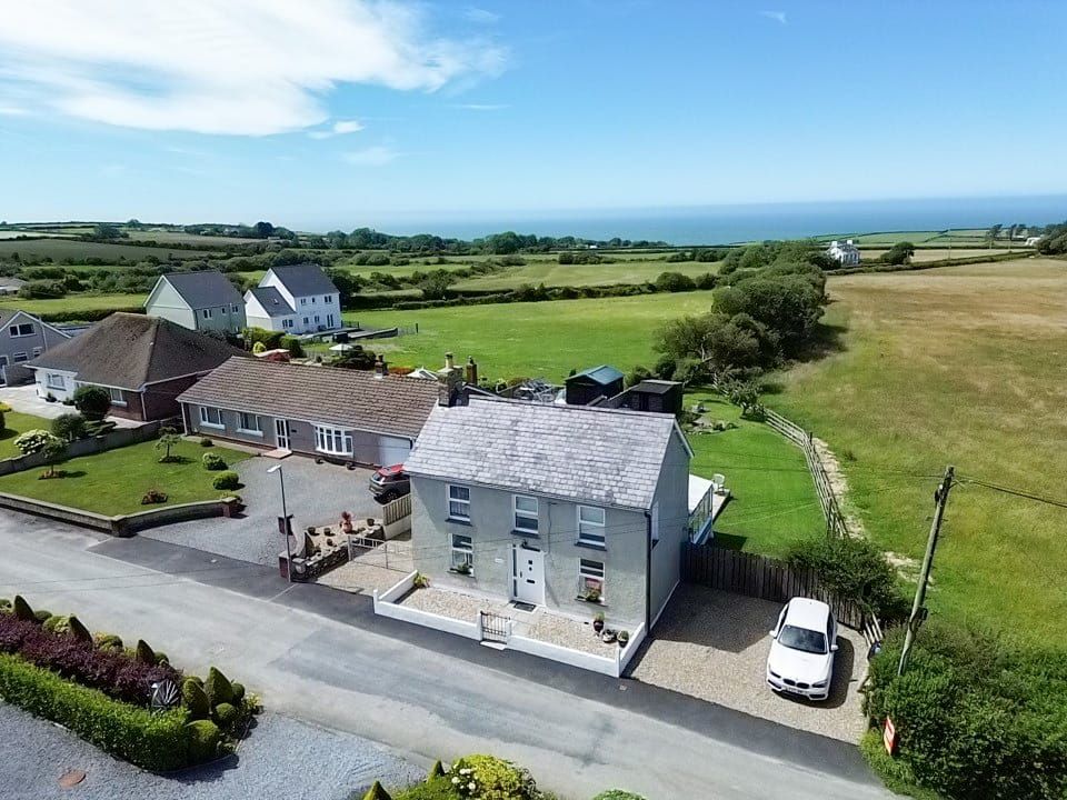 Property photo 2 of 49