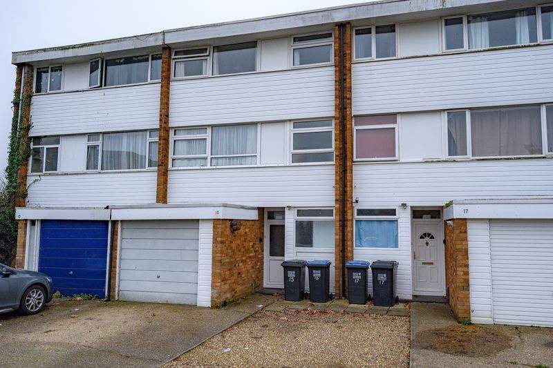 Property photo 1 of 18 Front