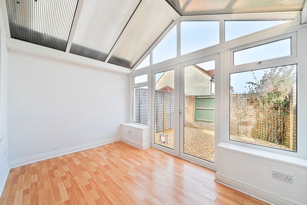 Property photo 2 of 22 1418236-18-69c1257c209d8-Arw-1