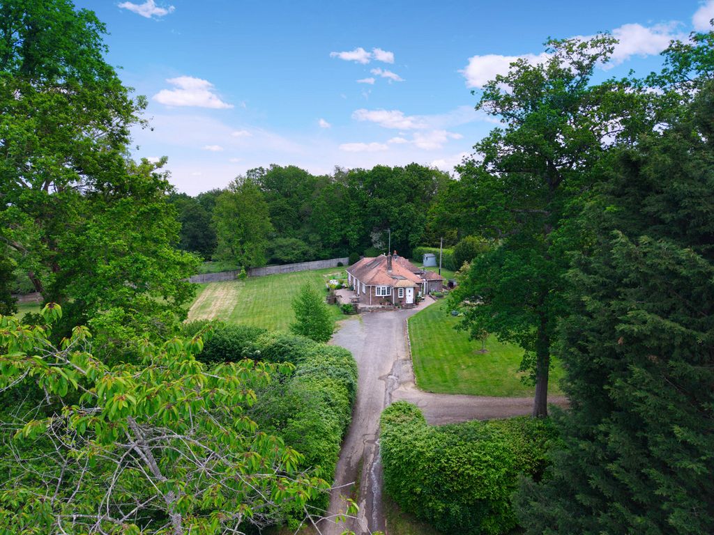 Property photo 1 of 24