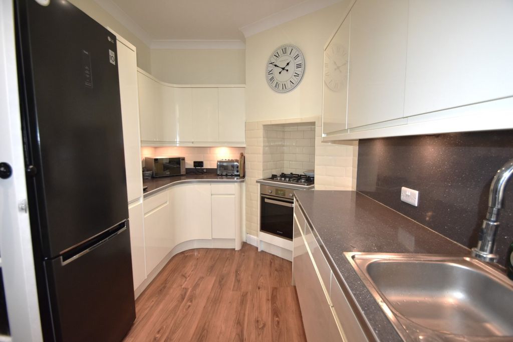 Property photo 2 of 19 Picture No. 03