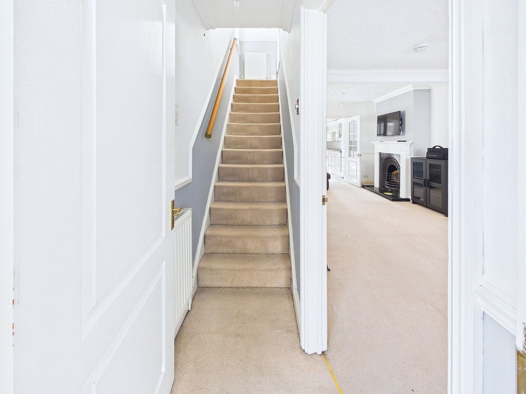 Property photo 3 of 23