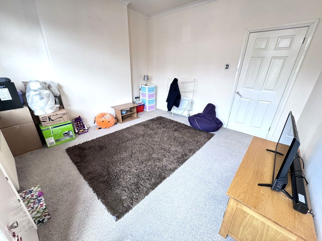 Property photo 3 of 23