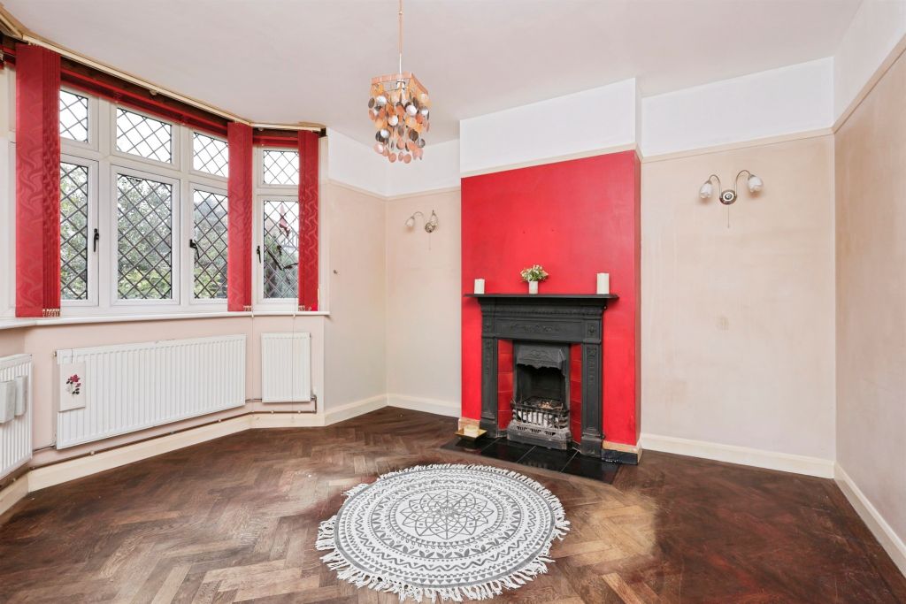 Property photo 2 of 17