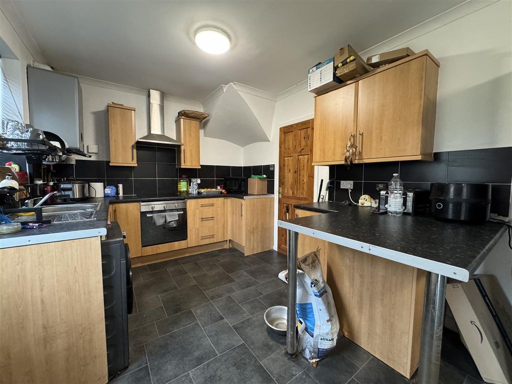 Property photo 3 of 17 Photo 12-11-2025, 11 59 43.Jpg