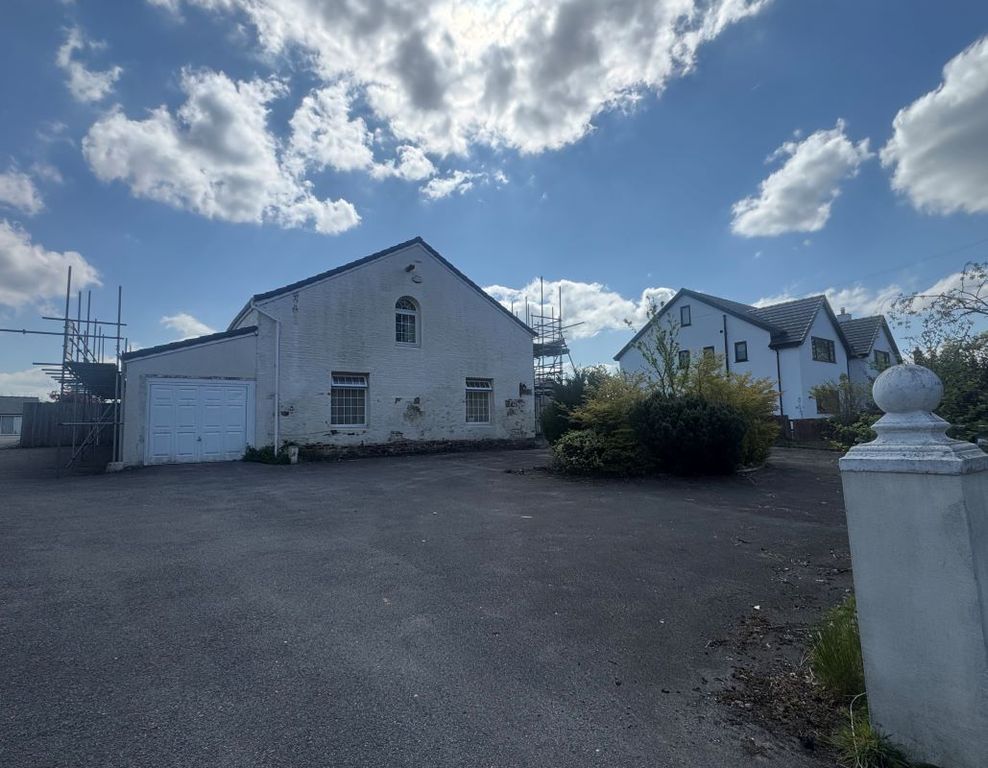 Property photo 1 of 9