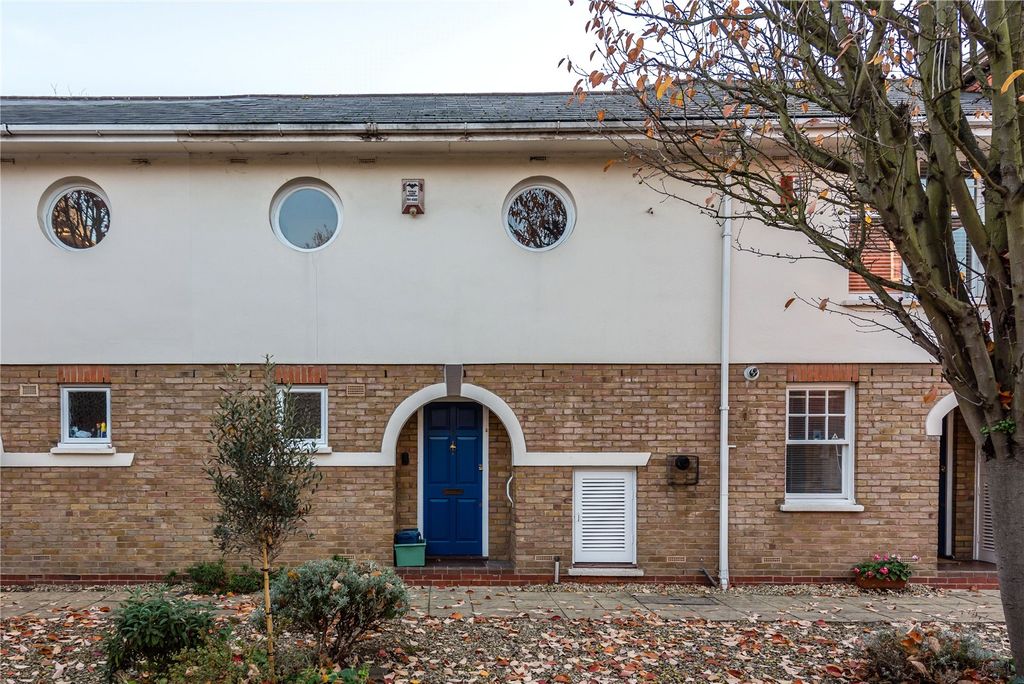 Property photo 2 of 14 Picture No. 17