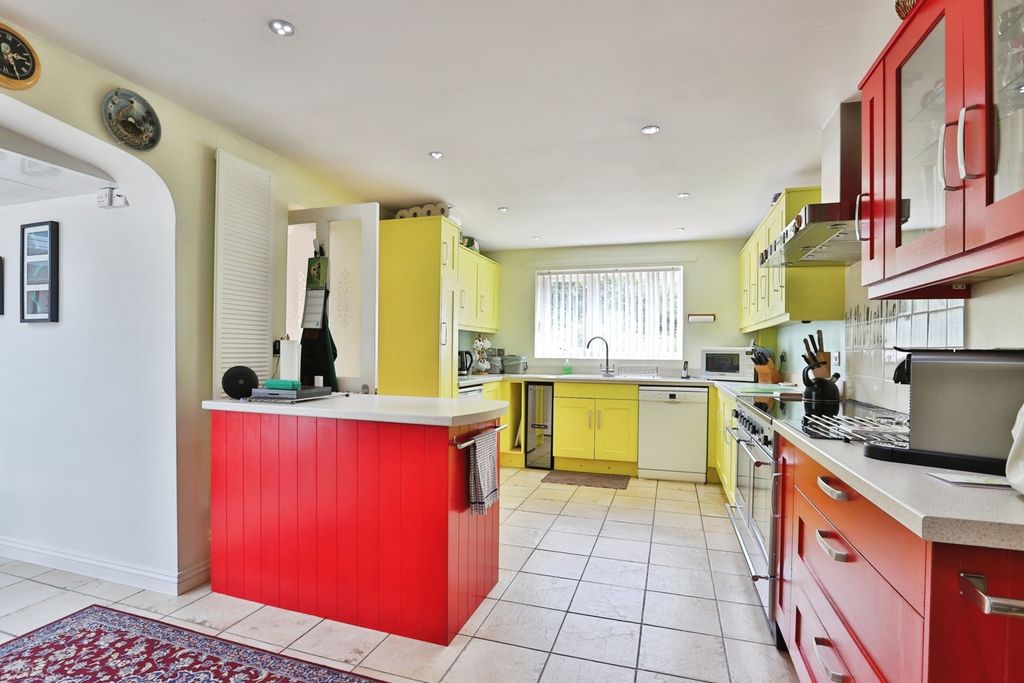 Property photo 3 of 14 Pbox-Img.Jpg