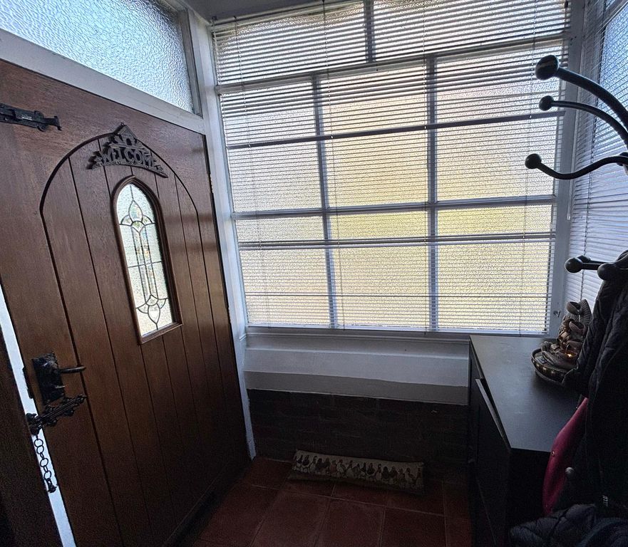 Property photo 3 of 21 Entrance Porch