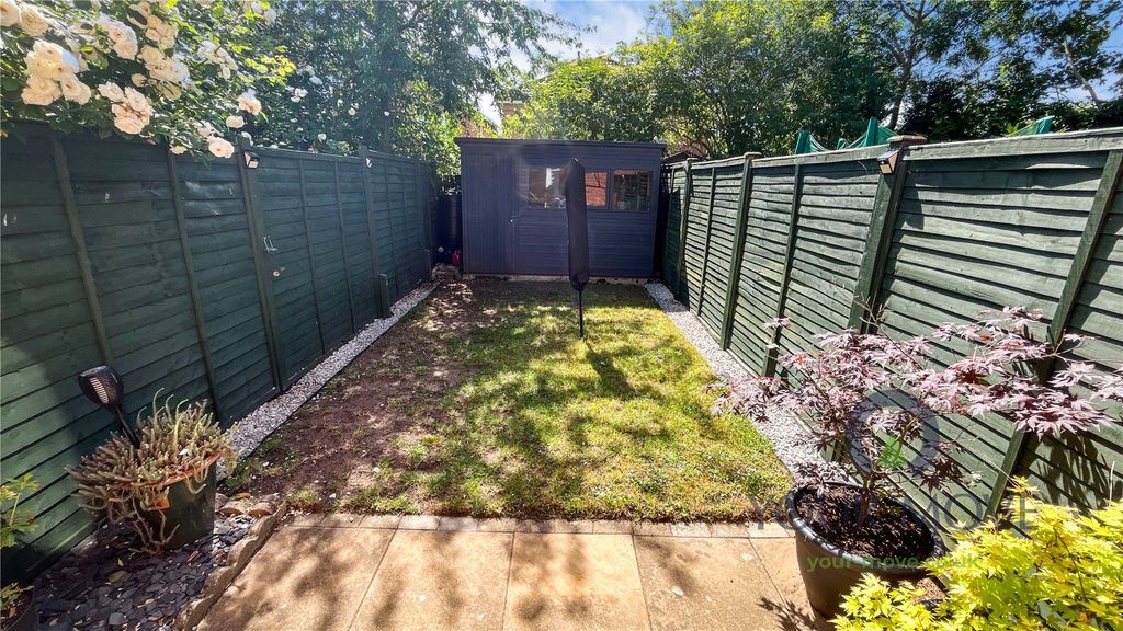 Property photo 3 of 15 Garden