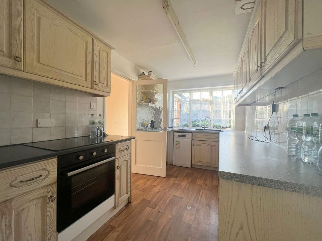 Property photo 2 of 11 Gallery