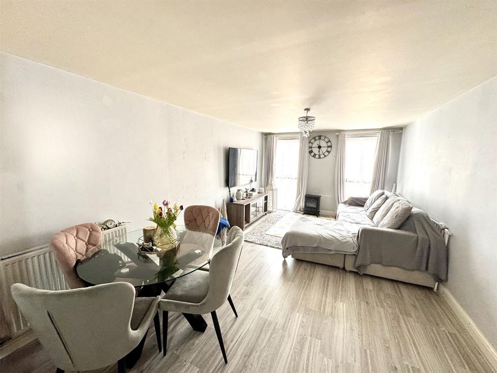 Property photo 2 of 11 Img_0883.Jpg