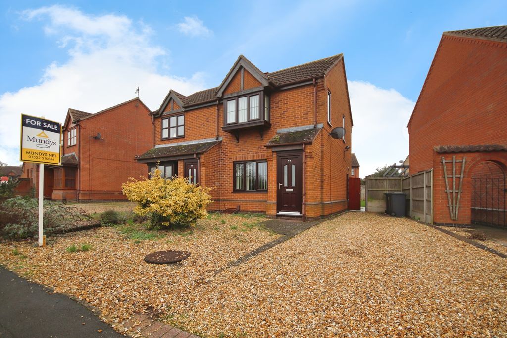 Property photo 1 of 11