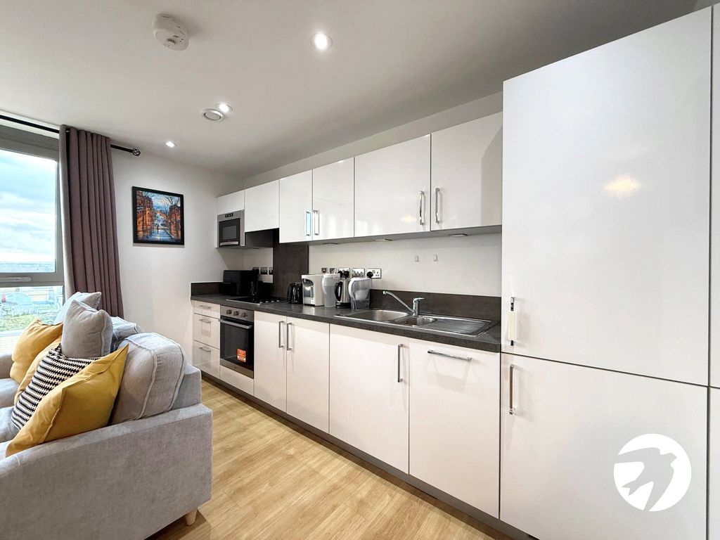 Property photo 3 of 18 Picture 3