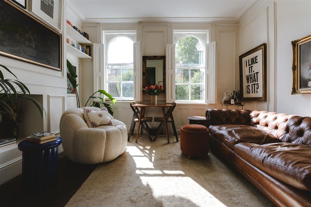 Property photo 2 of 27 Hackney_Road-25.Jpg