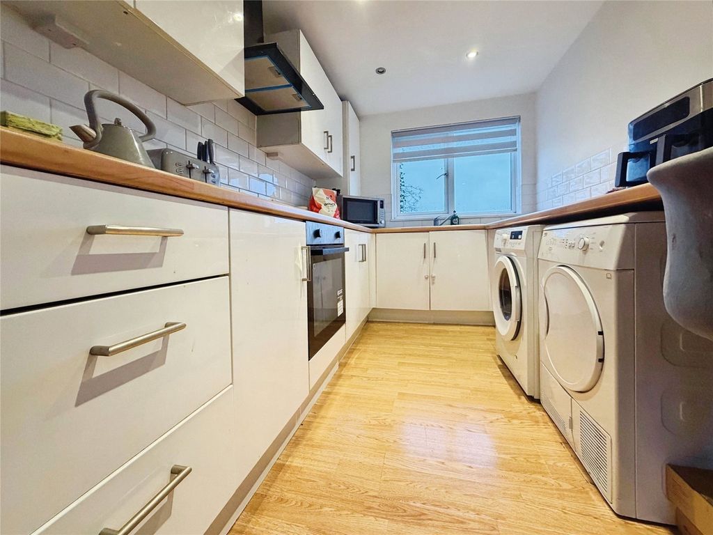 Property photo 2 of 7 Picture No. 08