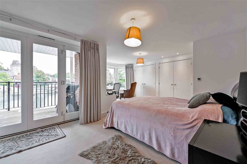 Additional image 10 of 3 bed flat for saleBrocas Street, Eton, Windsor, Berkshire SL4