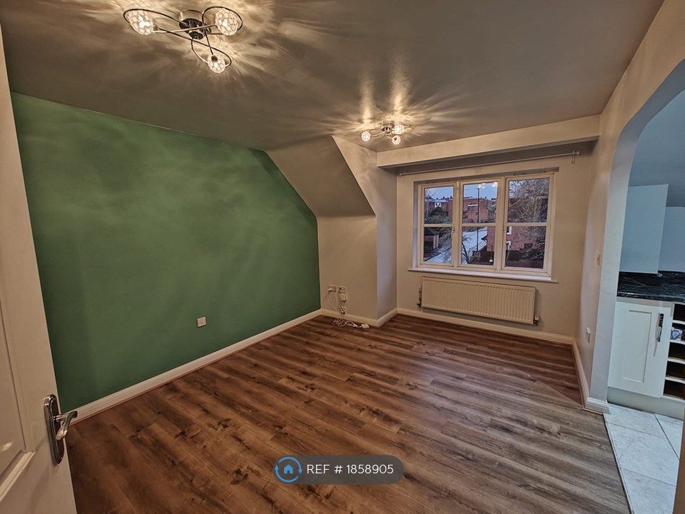 Property photo 2 of 9 Living Room