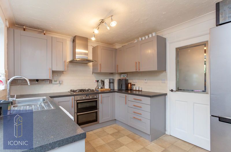 Property photo 3 of 12 Photo 2