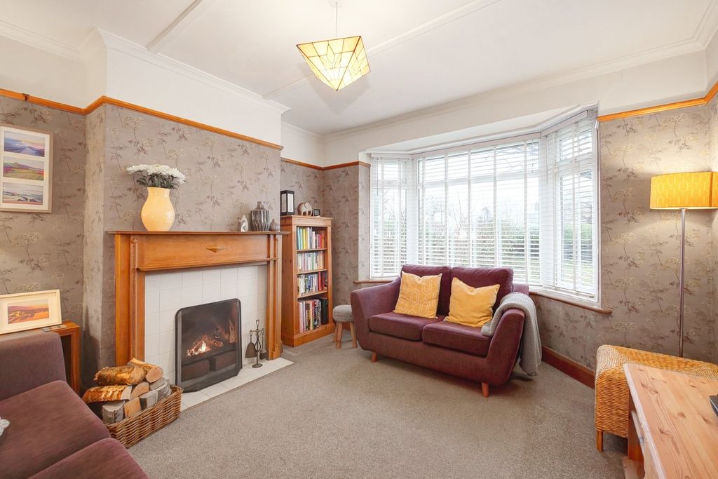 Property photo 2 of 30