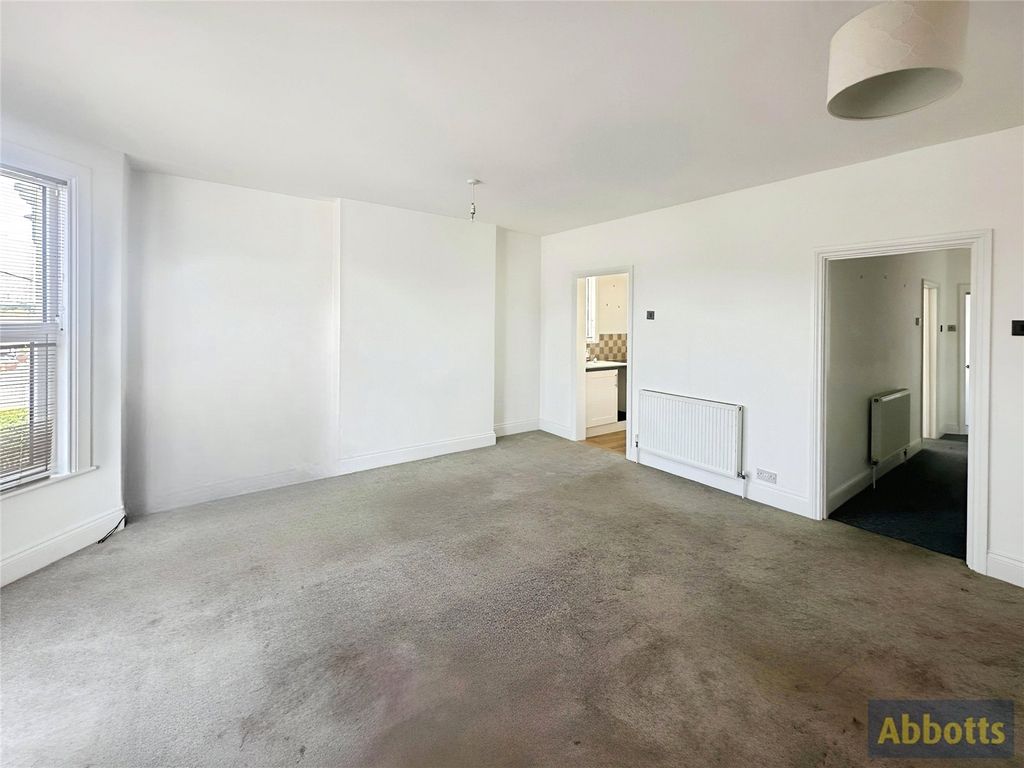 Property photo 3 of 11 Picture No. 10