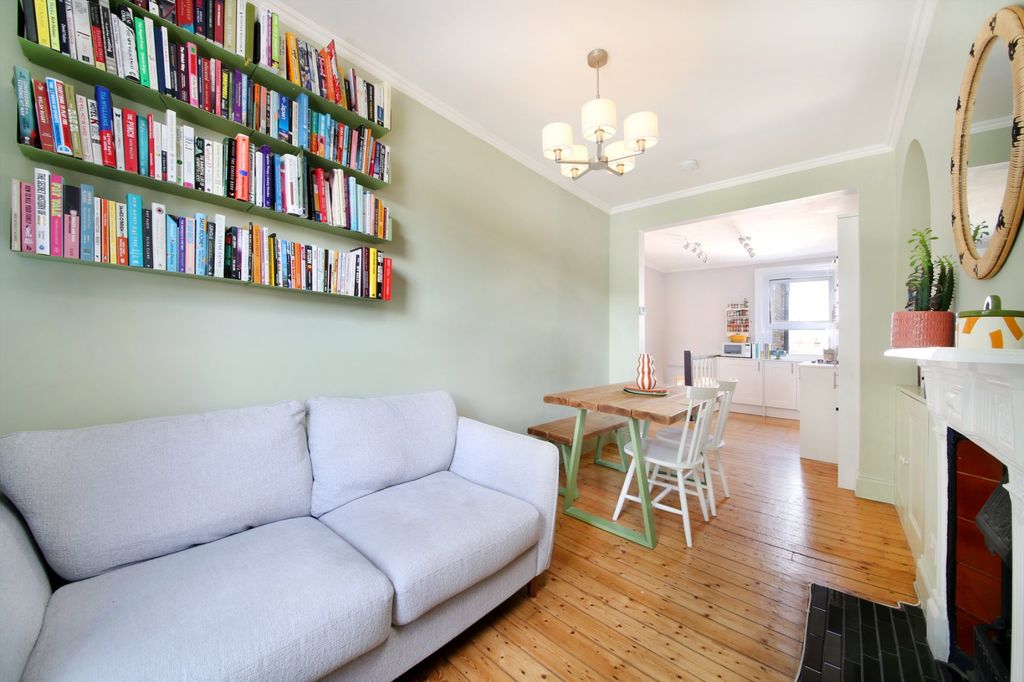 Property photo 2 of 14