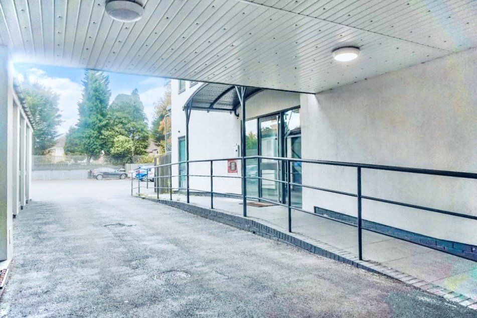 Property photo 2 of 16 Archway