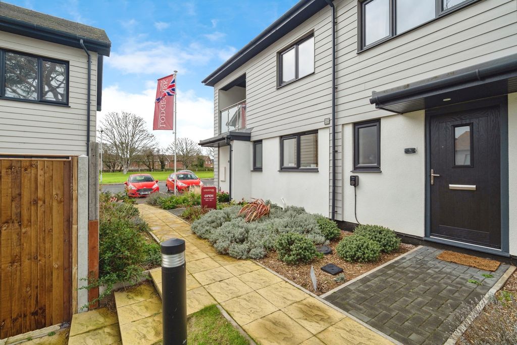 Property photo 1 of 21 Pbox-Img.Jpg