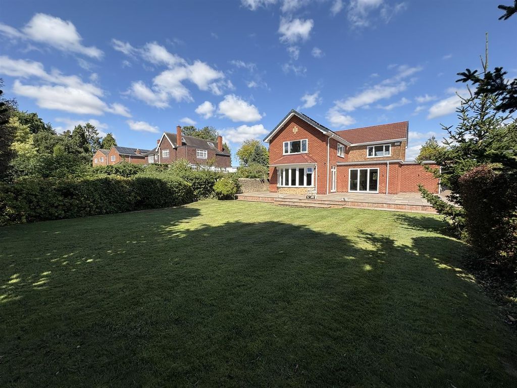Property photo 2 of 44 Externally