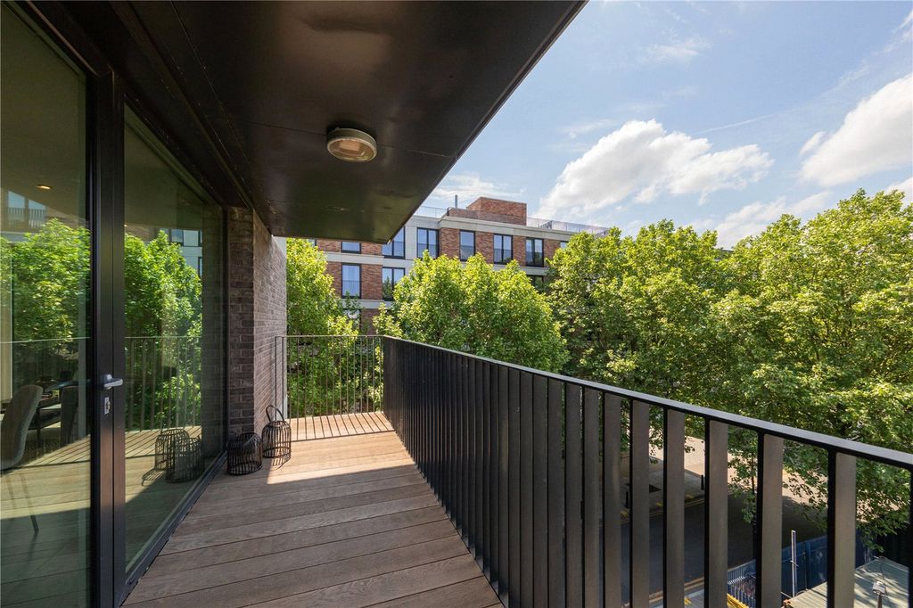 Property photo 3 of 13 Balcony