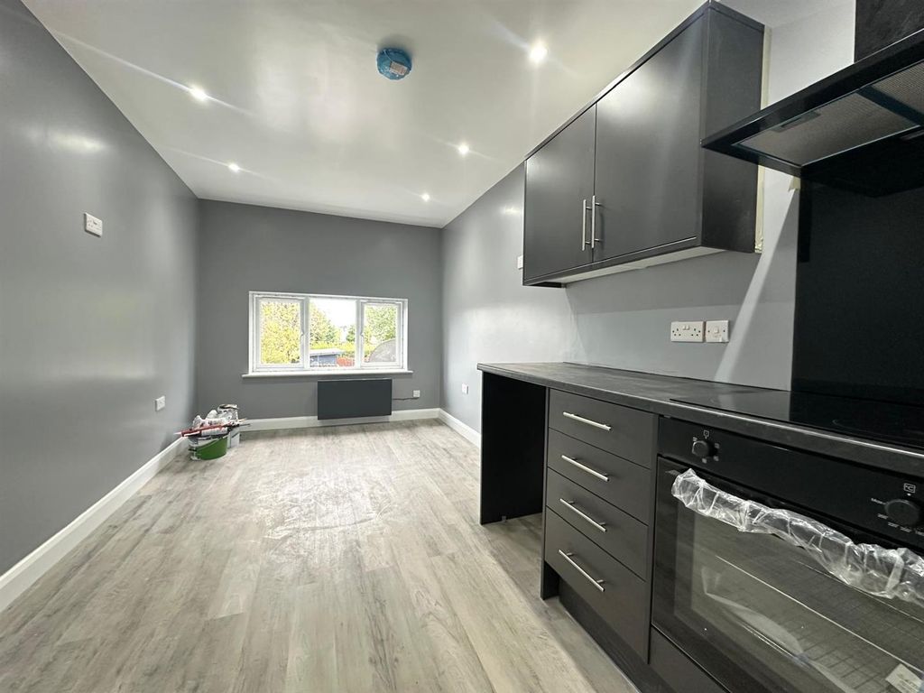 Property photo 1 of 11 Whatsapp Image 2025-10-29 At 1.04.22 Pm (12).Jpeg