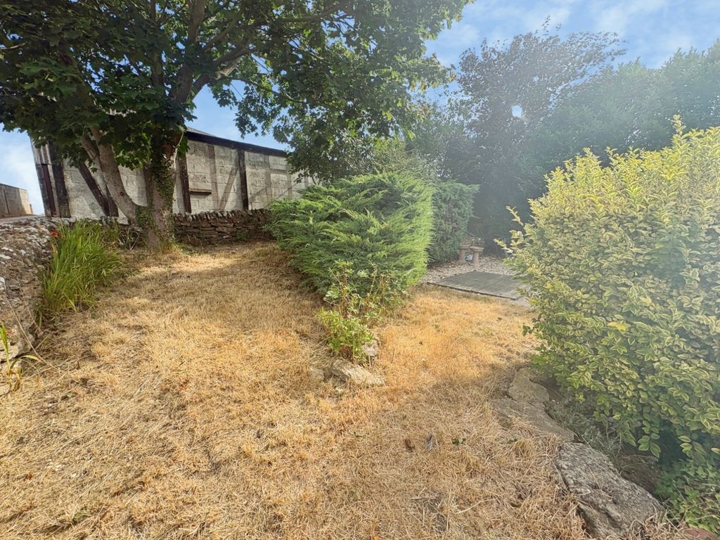 Property photo 2 of 8 Pbox-Img.Jpg