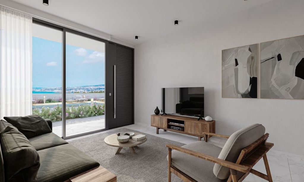 Property photo 3 of 12 Lounge Example