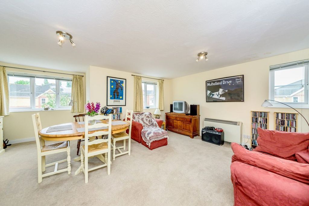 Property photo 2 of 5