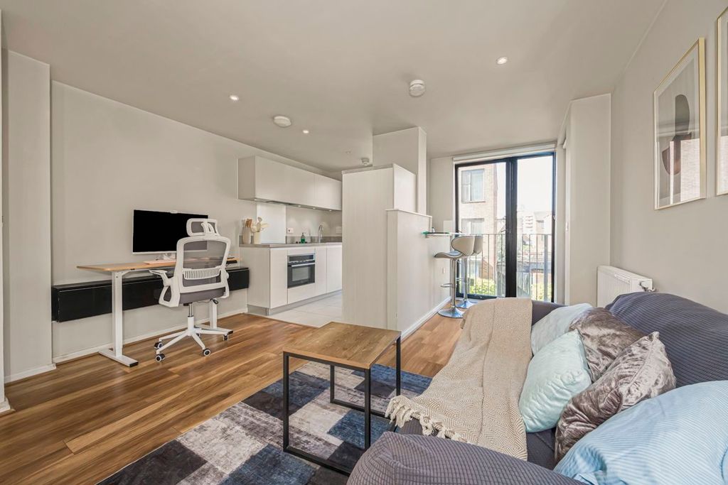 Property photo 3 of 15