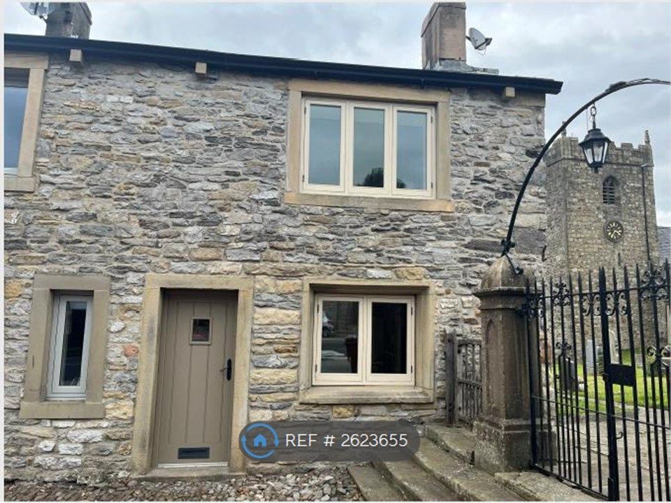 Property photo 1 of 11