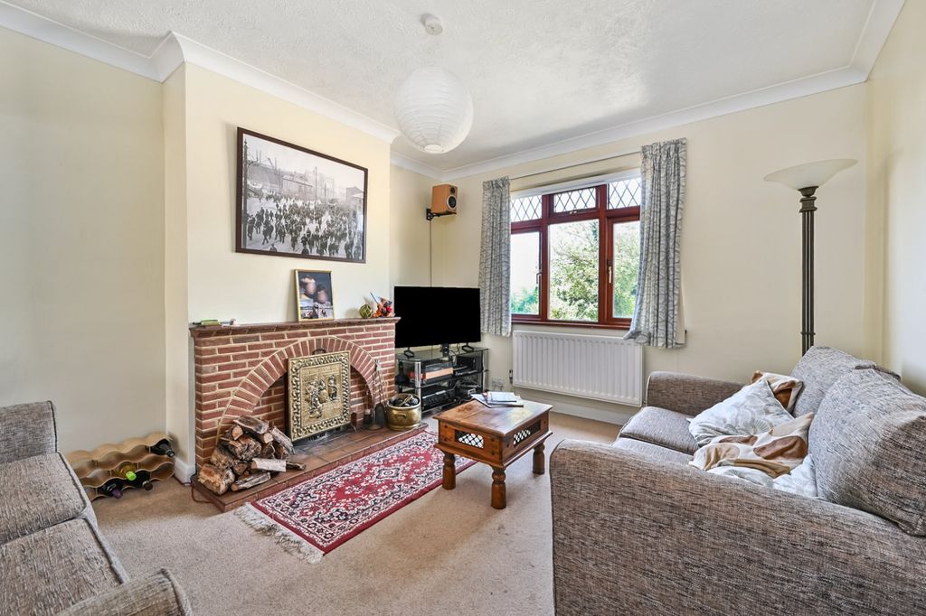 Property photo 3 of 28 Picture No. 11